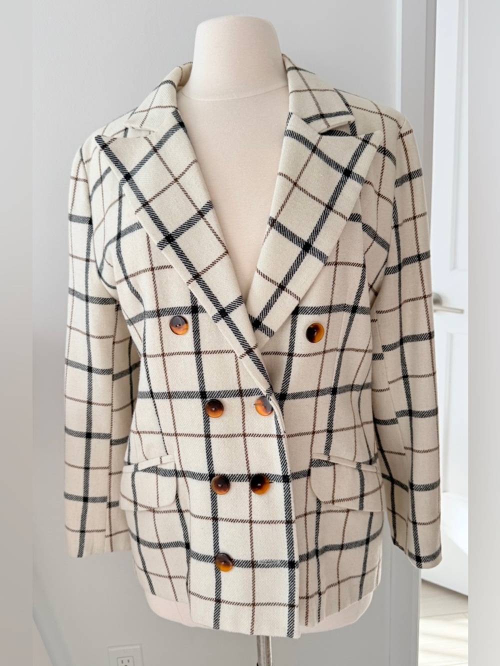 Vintage Made in France Plaid Double Breasted Blazer – Wool Blend Style – Size 40 - Picture 3 of 8